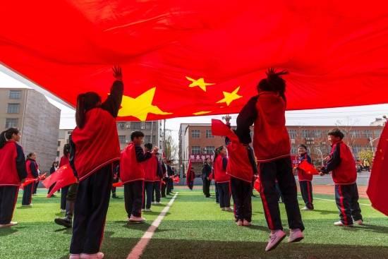 国网三门峡供电公司做好春节灯会安全用电保障工作